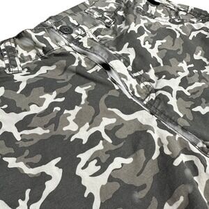 Ring Of Fire Kids Camo Cargo Shorts Size 10 Gray White Casual